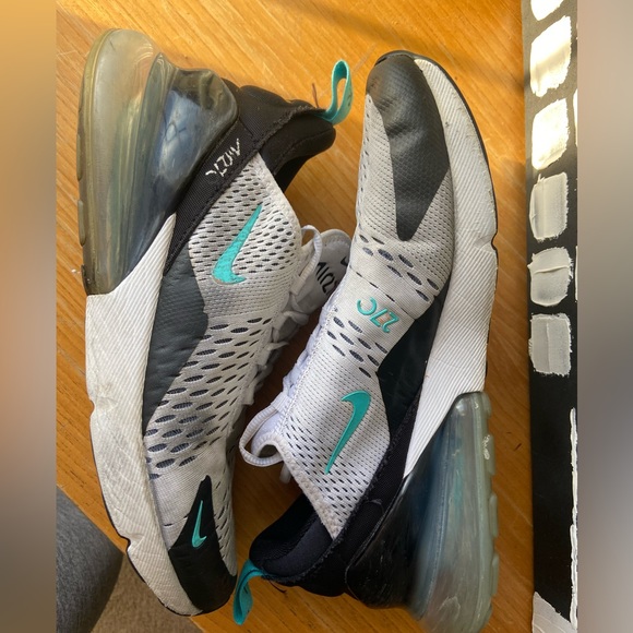 Air max 270s - Picture 2 of 7